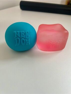 Pink Ice Cube & Blue Groovy Glob NeeDohs